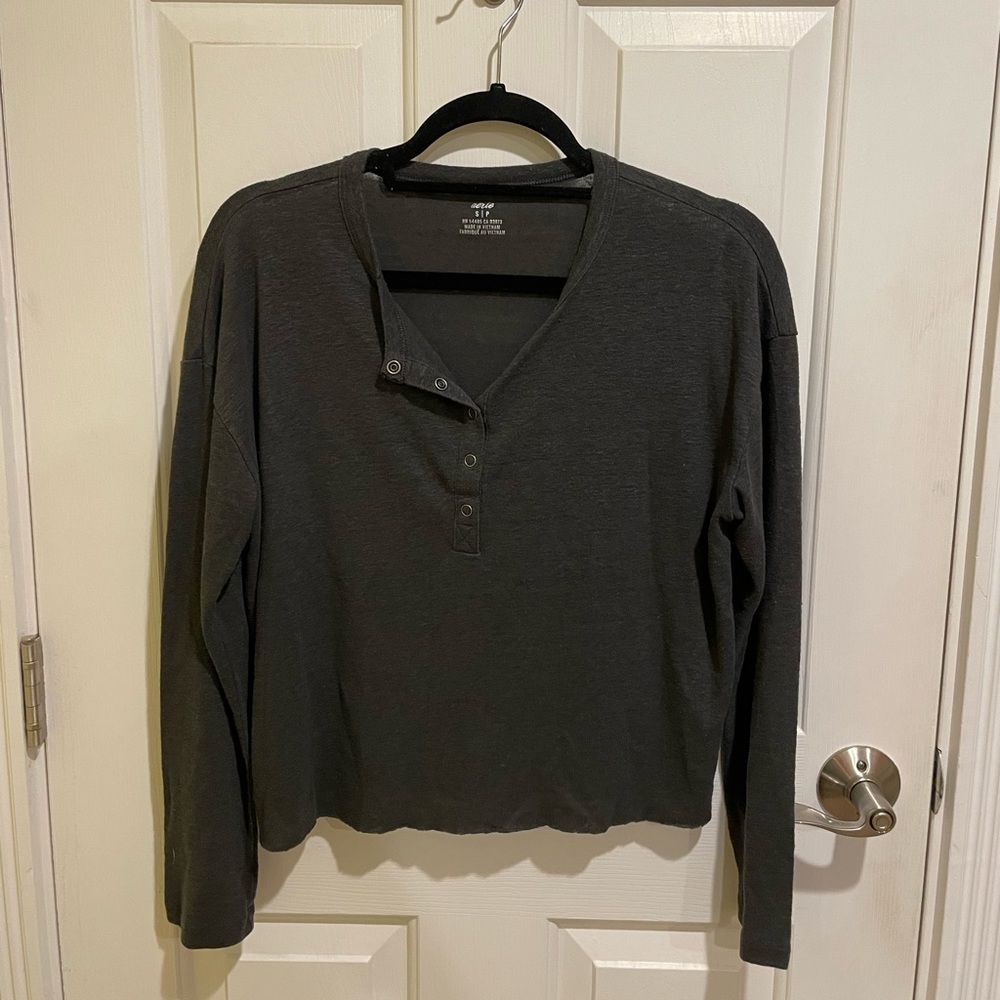 Aerie Charcoal grey long sleeve top